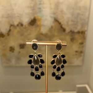 Elegant Black / Gray Teardrop Earrings